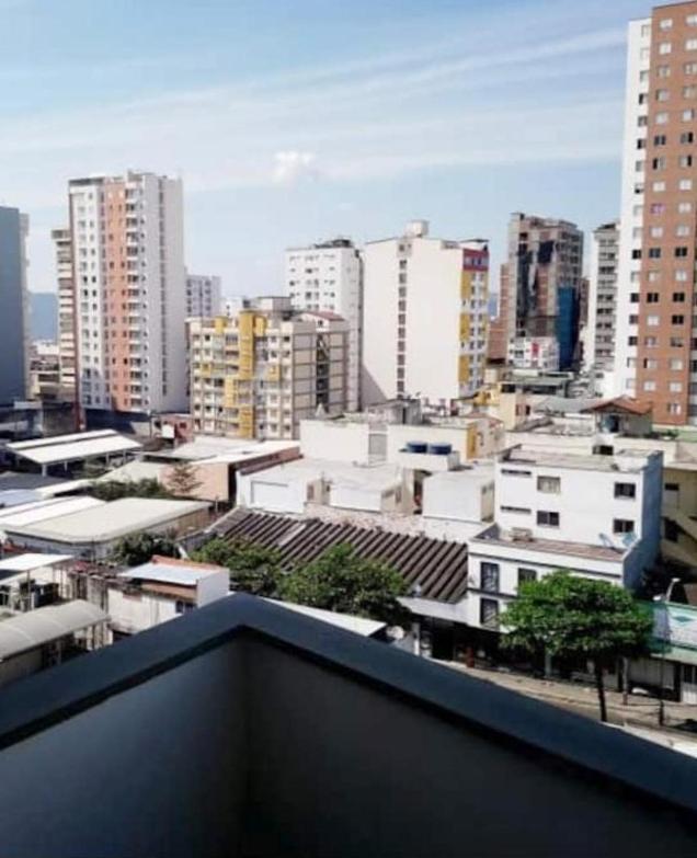 Confortable Y Tranquilo Aparta Suite En El Corazon De Bucaramanga, Exterior Con Hermosa Vista Sobre La Ciudad Dış mekan fotoğraf